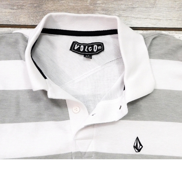VOLCOM WMNS MULLIGAN GRAY/WHT STRIPE PIQUE POLO - Picture 5 of 6